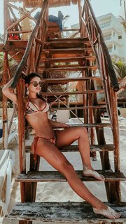 Flavia Laos feet photo 15