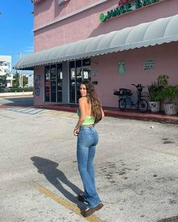 Flavia Laos feet photo 8