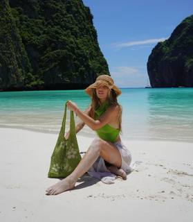 Flavia Laos feet photo 8