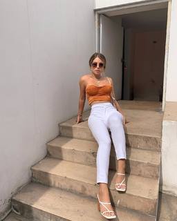 Flavia Laos feet photo 11