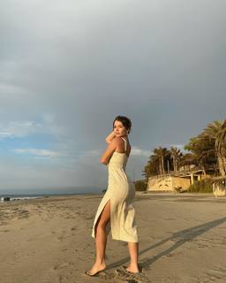 Flavia Laos feet photo 10