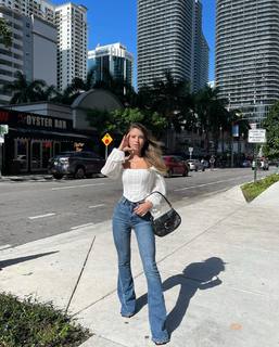 Flavia Laos feet photo 11