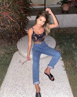 Flavia Laos feet photo 12
