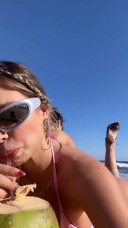 Flavia Laos feet photo 7