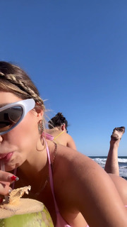 Flavia Laos feet photo 6