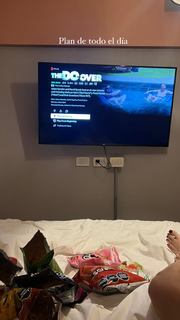 Flavia Laos feet photo 2