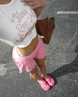 Flavia Laos feet photo 5