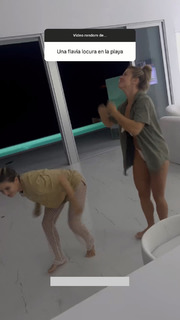 Flavia Laos feet photo 15