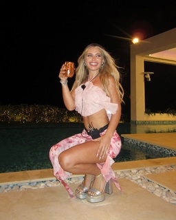 Flavia Laos feet photo 10