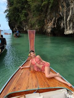Flavia Laos feet photo 1