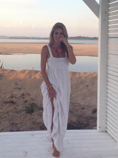 Flavia Palmiero feet photo thumbnail