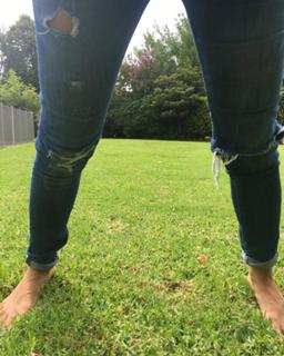 Flavia Palmiero feet photo thumbnail