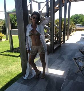 Flavia Palmiero feet photo thumbnail