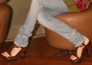 Flavia Palmiero feet photo thumbnail