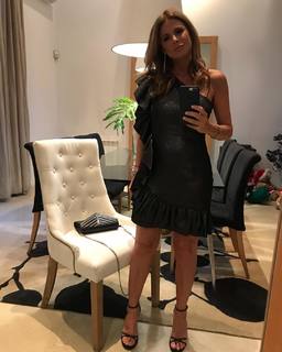 Flavia Palmiero feet photo thumbnail