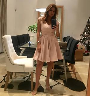 Flavia Palmiero feet photo thumbnail