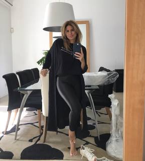 Flavia Palmiero feet photo thumbnail