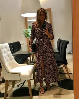 Flavia Palmiero feet photo thumbnail