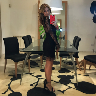 Flavia Palmiero feet photo thumbnail