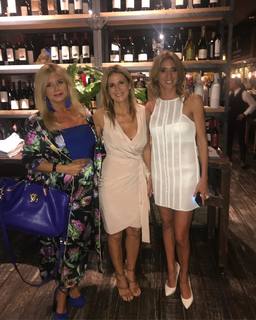 Flavia Palmiero feet photo thumbnail