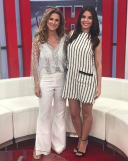 Flavia Palmiero feet photo thumbnail