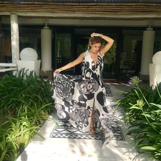 Flavia Palmiero feet photo thumbnail