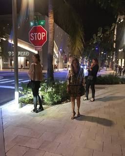 Flavia Palmiero feet photo thumbnail