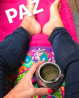 Flavia Palmiero feet photo thumbnail