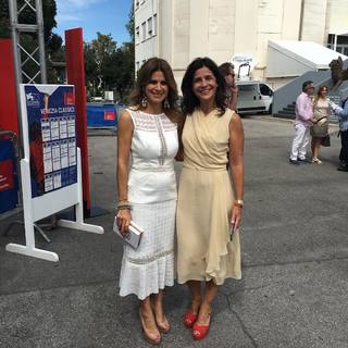 Flavia Palmiero feet photo thumbnail