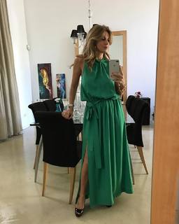 Flavia Palmiero feet photo thumbnail