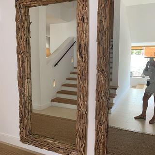 Flavia Palmiero feet photo thumbnail