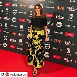 Flavia Palmiero feet photo thumbnail