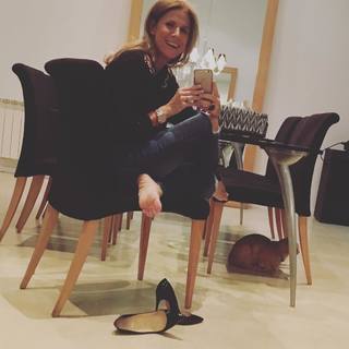 Flavia Palmiero feet photo thumbnail