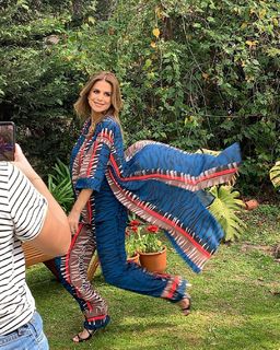 Flavia Palmiero feet photo thumbnail