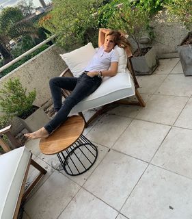 Flavia Palmiero feet photo thumbnail