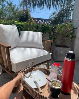 Flavia Palmiero feet photo thumbnail