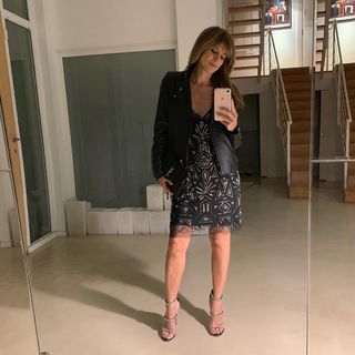 Flavia Palmiero feet photo thumbnail