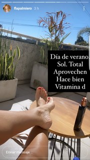 Flavia Palmiero feet photo thumbnail