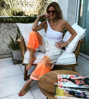 Flavia Palmiero feet photo thumbnail