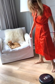 Flavia Palmiero feet photo thumbnail