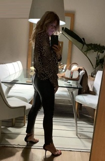 Flavia Palmiero feet photo thumbnail