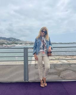 Flavia Palmiero feet photo thumbnail