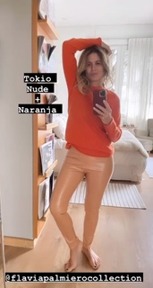 Flavia Palmiero feet photo thumbnail