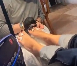 Flavia Palmiero feet photo thumbnail