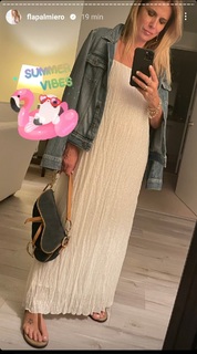 Flavia Palmiero feet photo thumbnail