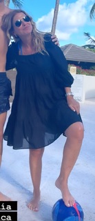 Flavia Palmiero feet photo thumbnail