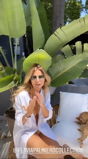 Flavia Palmiero feet photo thumbnail