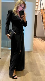 Flavia Palmiero feet photo thumbnail