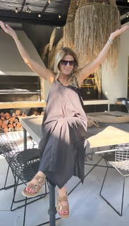 Flavia Palmiero feet photo thumbnail