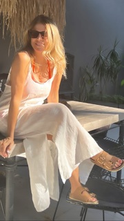 Flavia Palmiero feet photo thumbnail